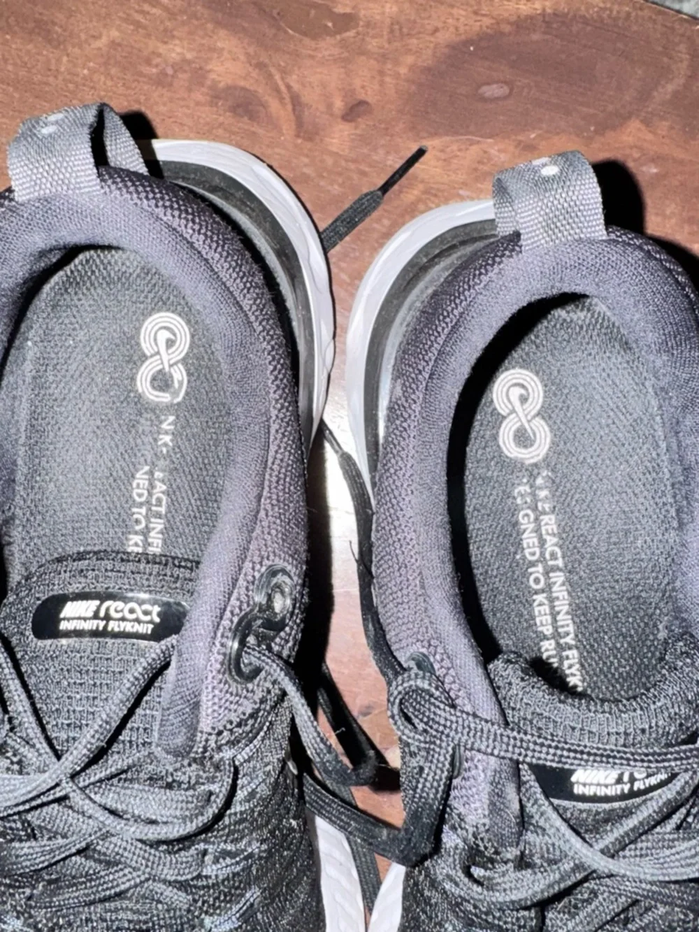 Nike Black and White Women's Knit Athletic Sneakers - Picture 7 of 9